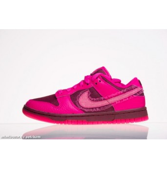 Tenisky NIKE DUNK Low Valentine's Day - DQ9324 600